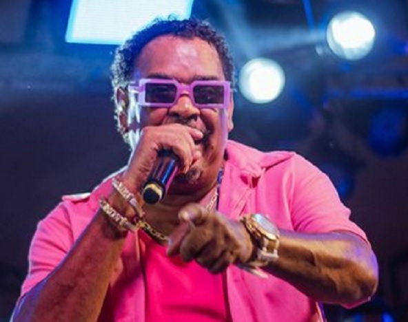 Após passar mal em show, Compadre Washington