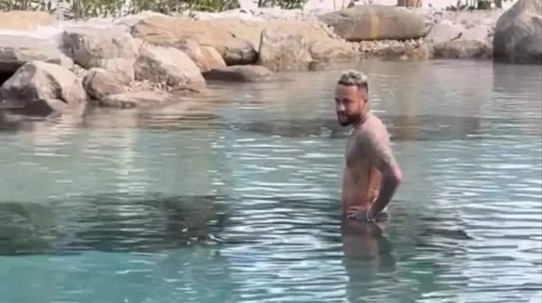 Neymar em lago