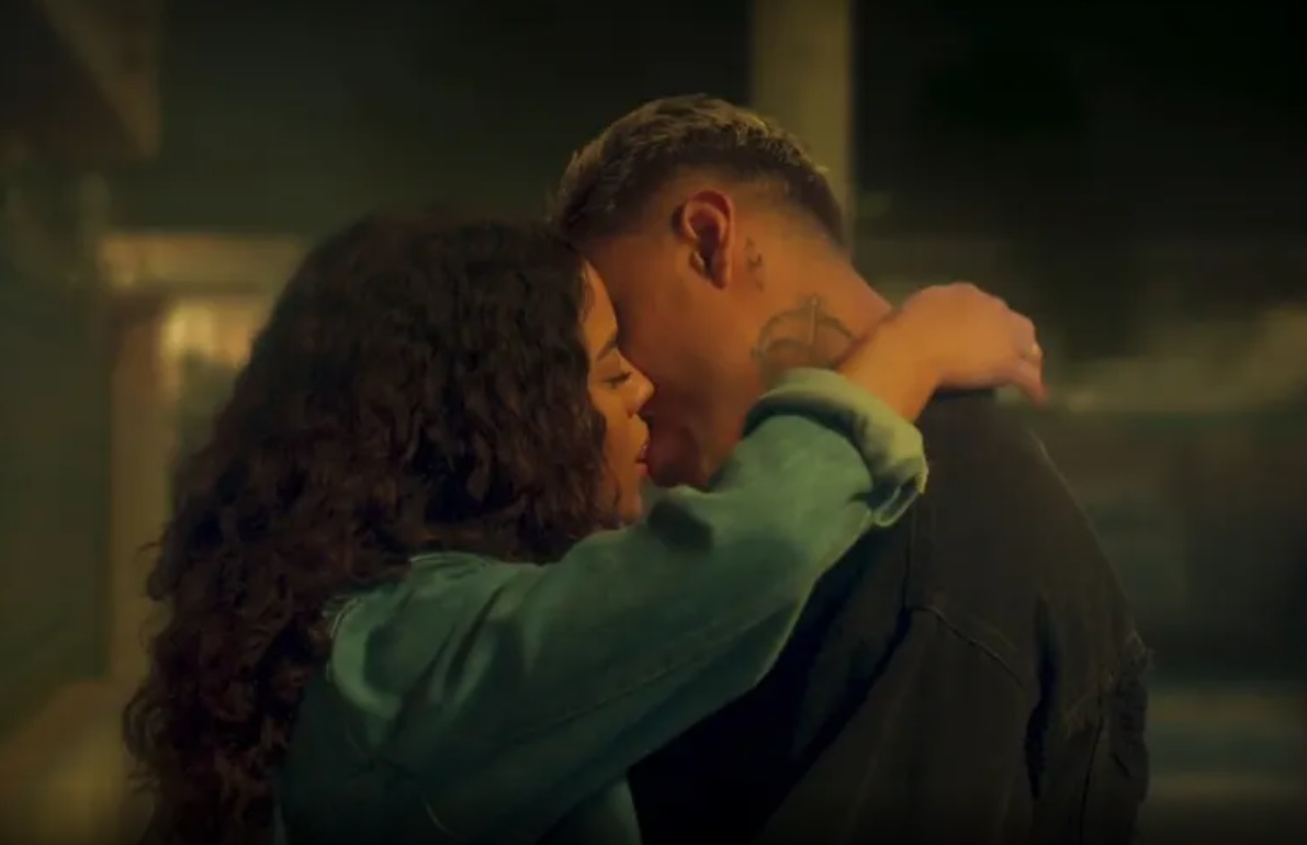 Final ‘Vai na Fé’: Hugo beija Jenifer