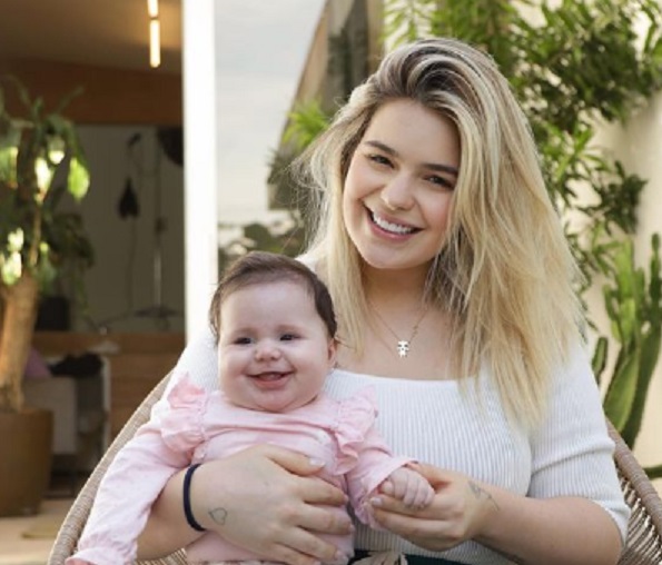 Viih Tube comenta relação atual com babá