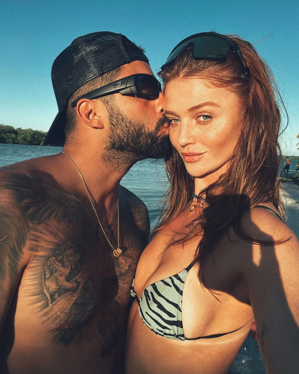 Cintia Dicker e Pedro Scooby