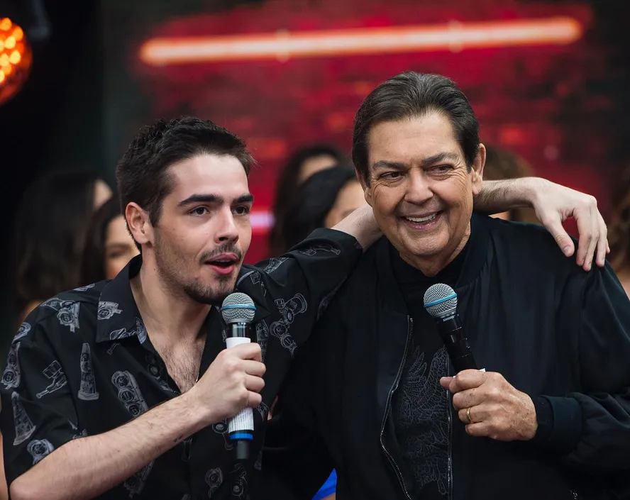 João Guilherme Silva abre o jogo sobre o estado de saúde do pai.