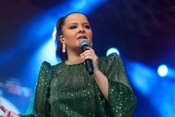 Maiara sofre de alopecia como a irmã, Maraisa
