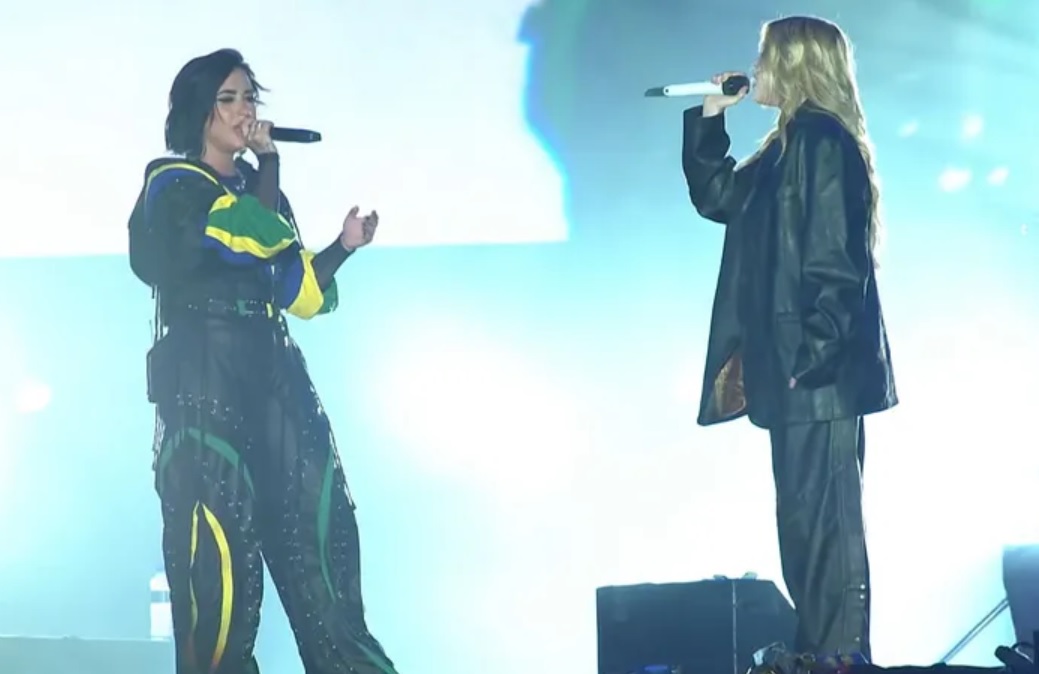 Demi Lovato e Luísa Sonza cantam juntas no The Town