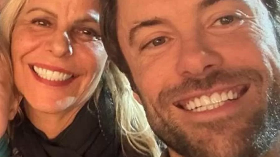 Kayky Brito e a mãe Sandra, que também passou por acidente