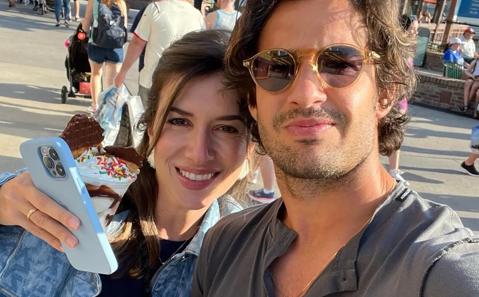 Rebeca Abravanel e Alexandre Pato moram nos EUA desde 2021