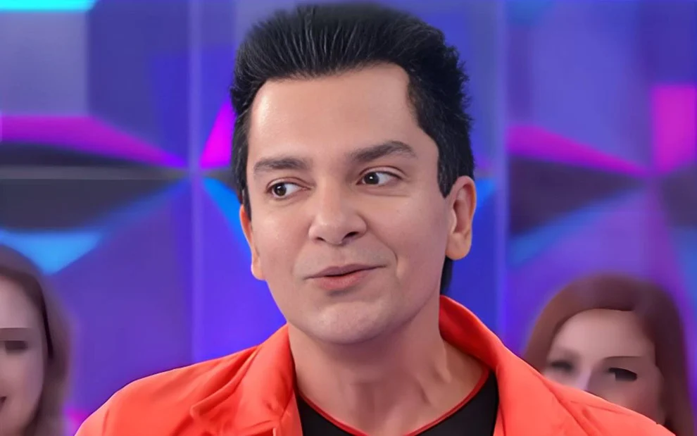 Regis ainda não tem previsão de alta