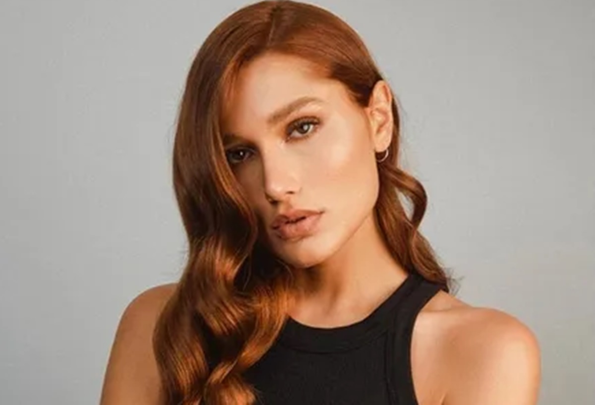 Sasha Meneghel é formada como designer de moda