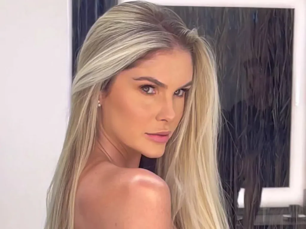 Bárbara Evans conta com ajuda para a filha, Ayla