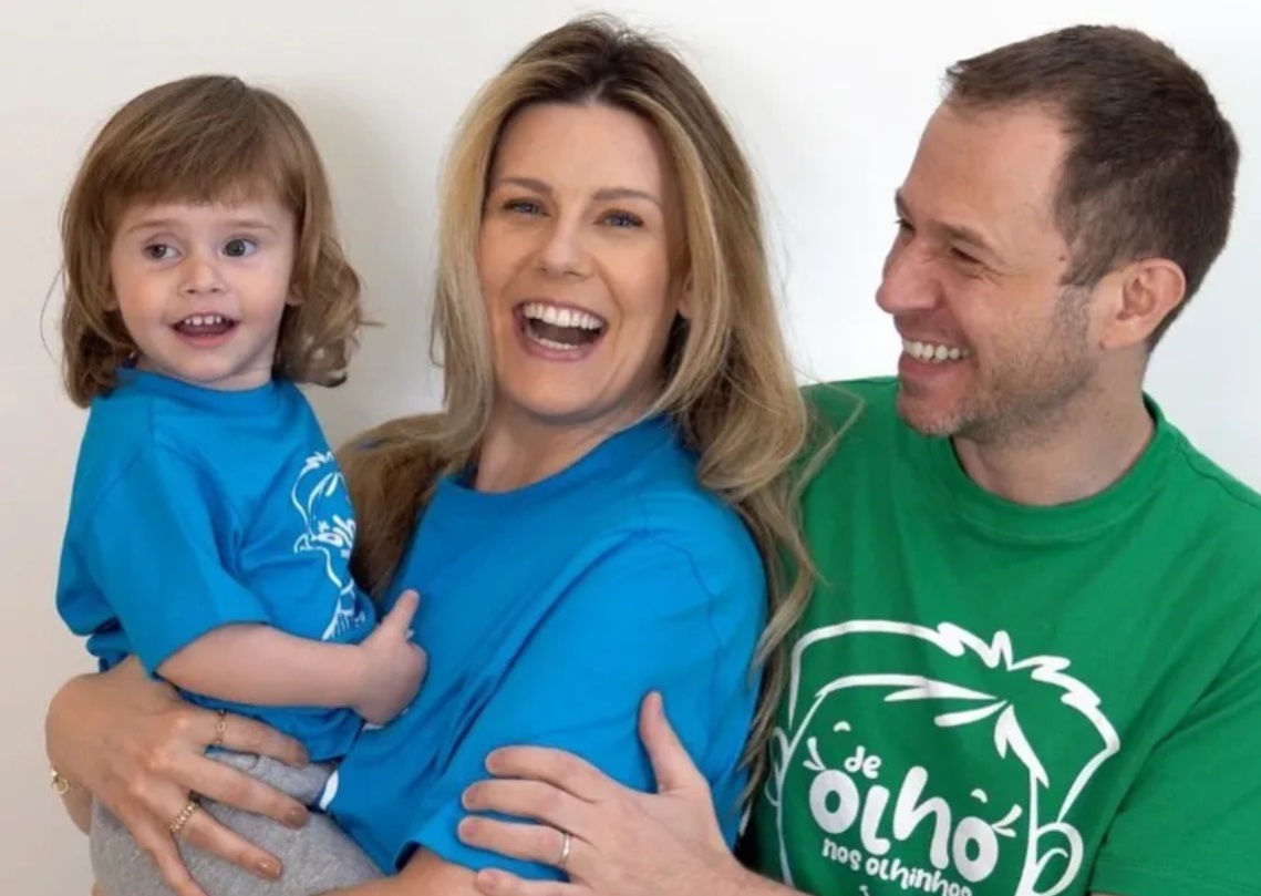 Tiago Leifert desconfiou de problema nos olhos da filha, Lua
