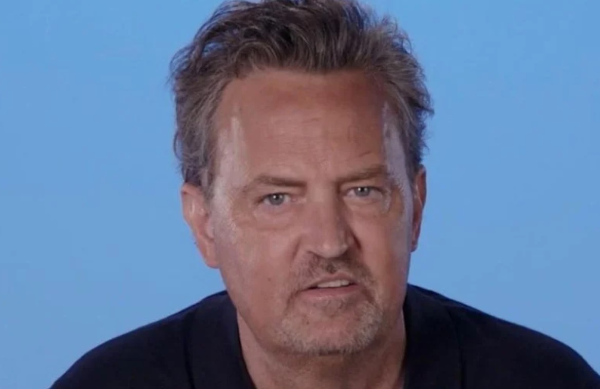 Matthew Perry estava “sóbrio e feliz” antes da morte, diz amigo
