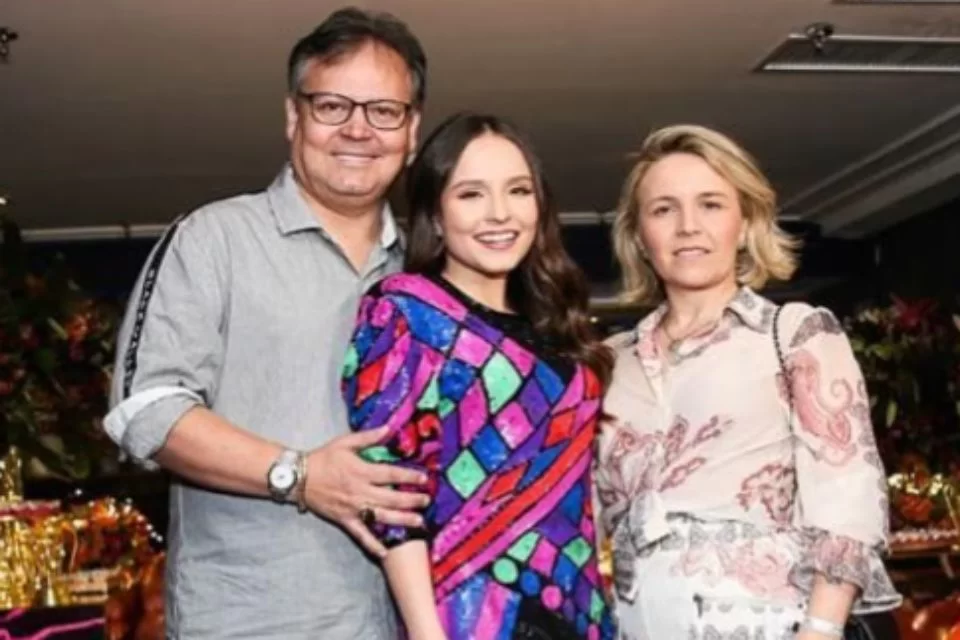 Larissa não tem mais contato com os pais