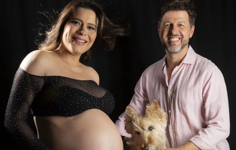 Michelle Loreto deu à luz neste sábado (7)