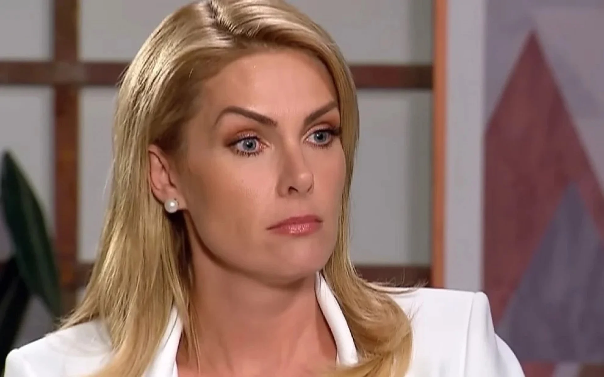 Ana Hickmann abre o jogo sobre seu novo time