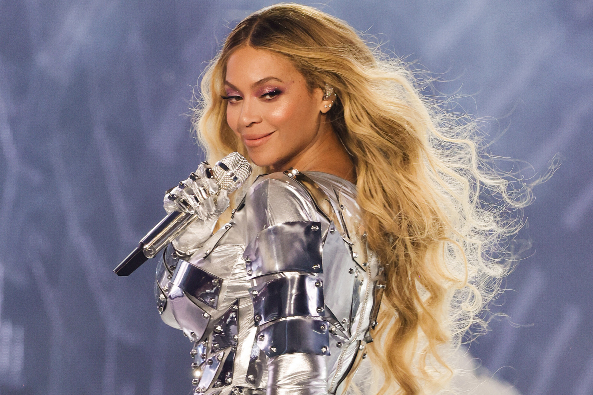 Beyoncé Chega ao Brasil para Festa "Club Renaissance" em Salvador, Bahia