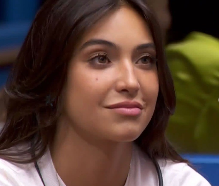 Pai de Vanessa Lopes atualiza estado de saúde da influencer após desistência do ‘BBB 24’