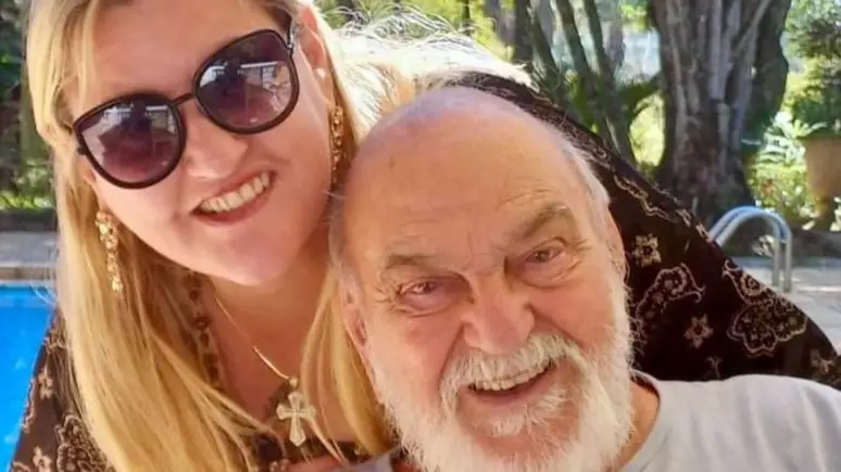 Lima Duarte lamenta a morte da filha