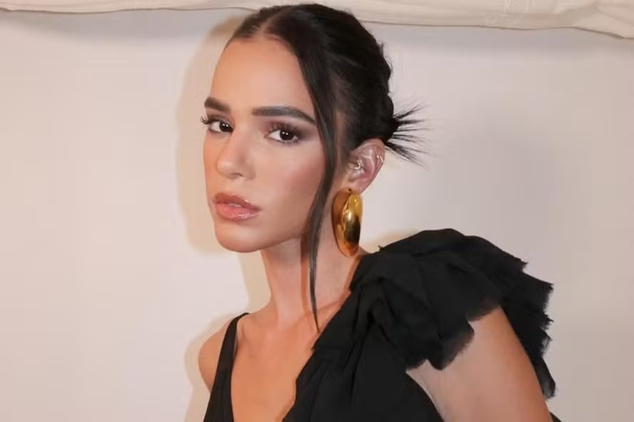 Bruna Marquezine se envolve em polêmica