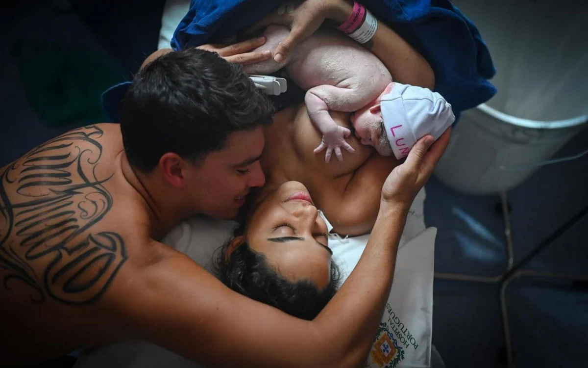 Mirella e Gabriel dão as boas vindas à Luna