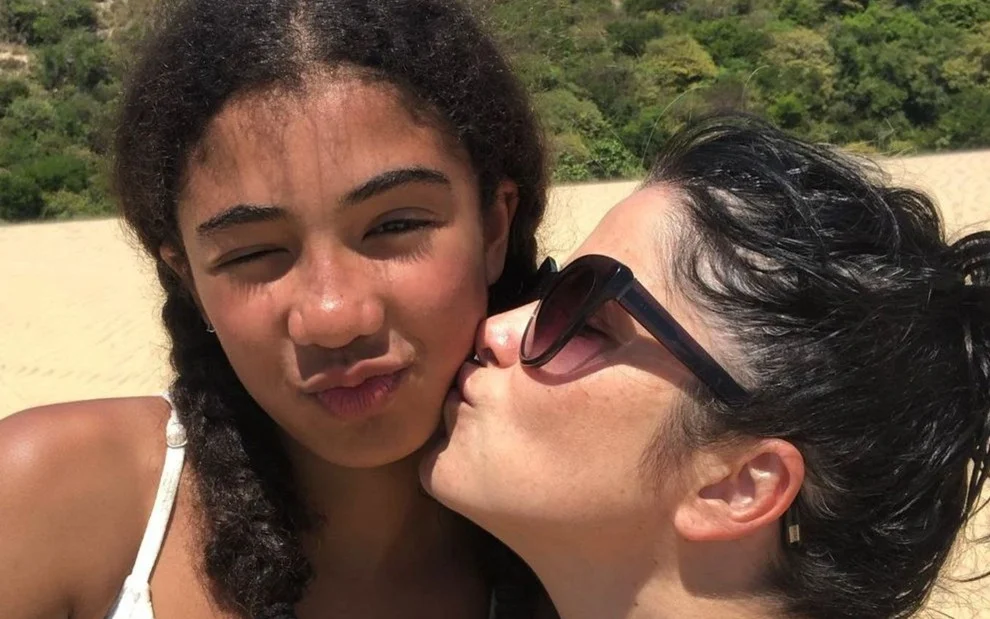 Samara Felippo denuncia racismo contra a filha